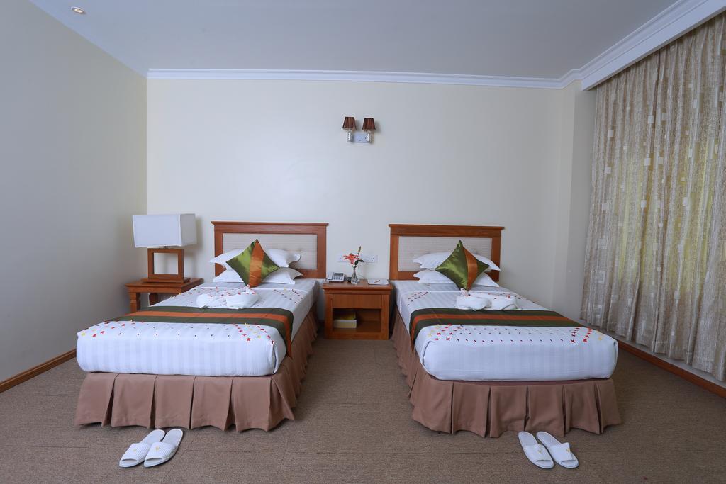 Apex Hotel Naypyidaw Room photo
