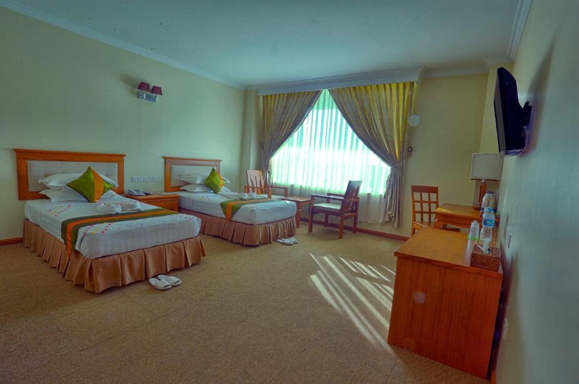 Apex Hotel Naypyidaw Exterior photo