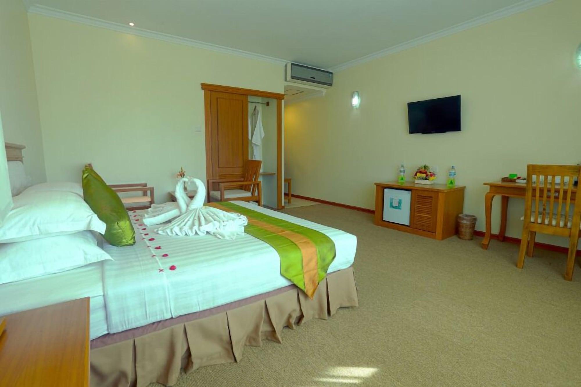 Apex Hotel Naypyidaw Exterior photo