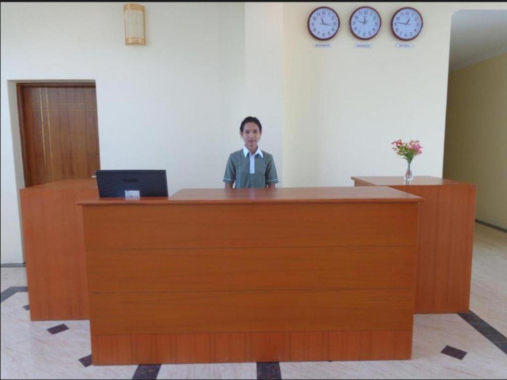 Apex Hotel Naypyidaw Exterior photo