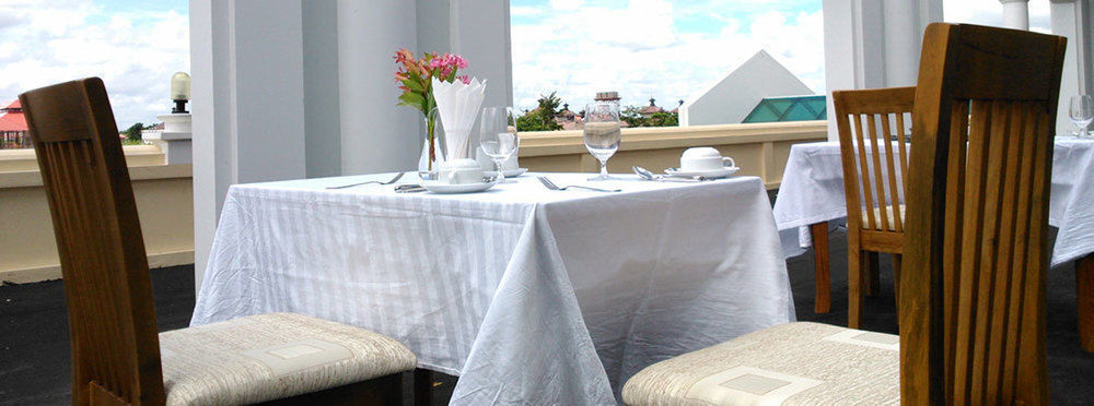 Apex Hotel Naypyidaw Exterior photo