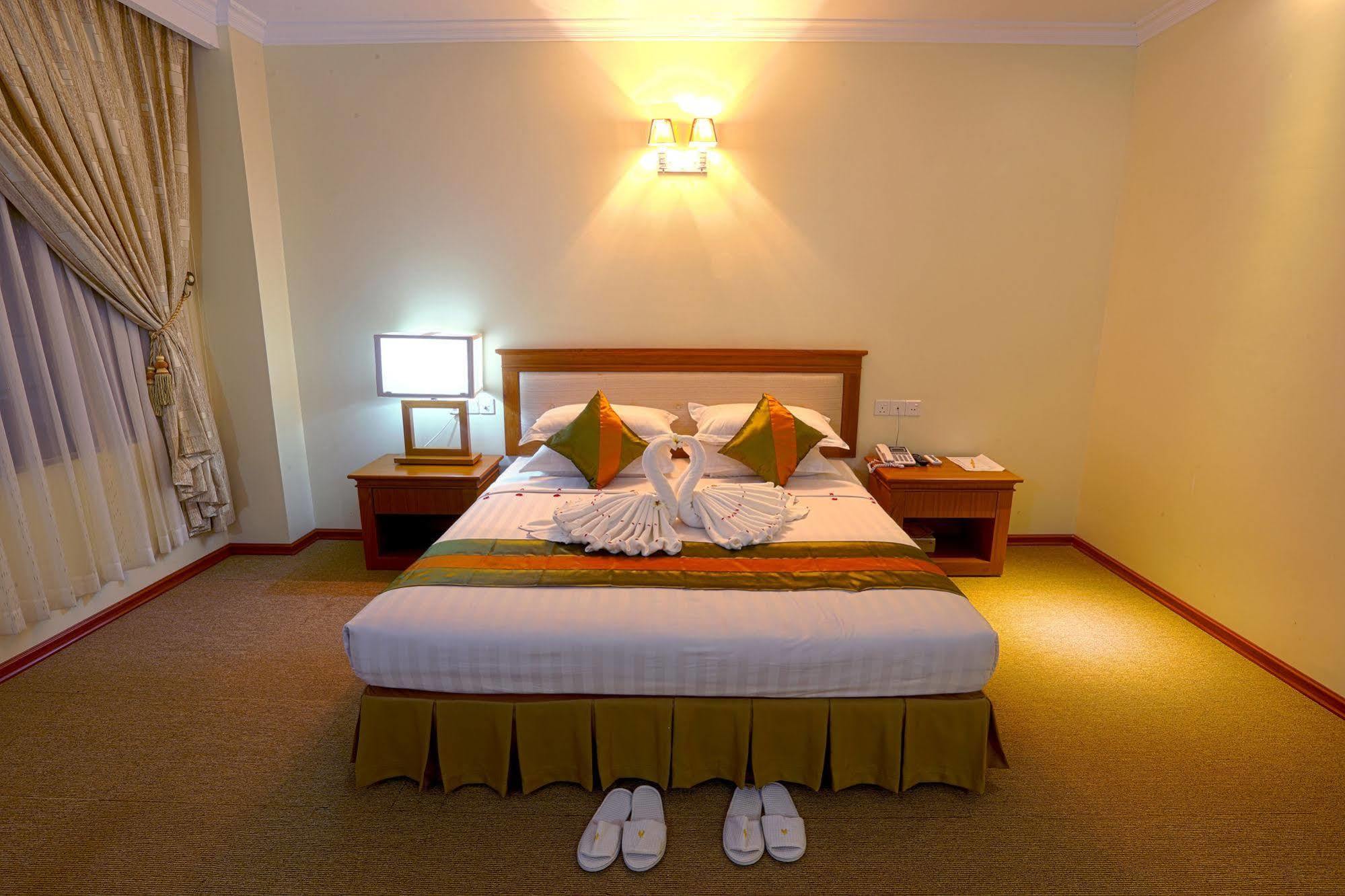 Apex Hotel Naypyidaw Exterior photo